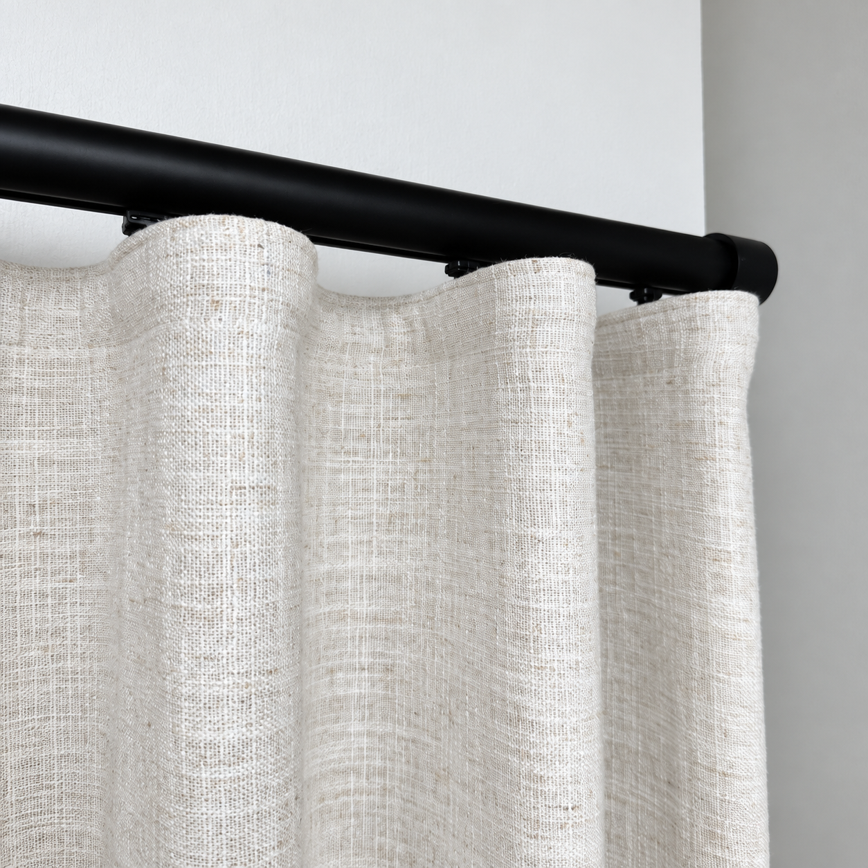 Ripple Fold curtain front fold and fabric texture detail