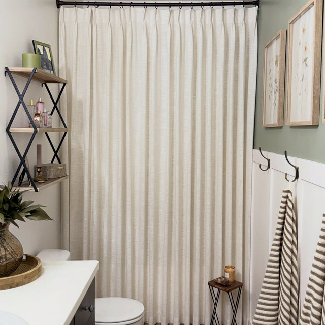 Waterproof Bathroom Shower Curtain fabric and drape detail